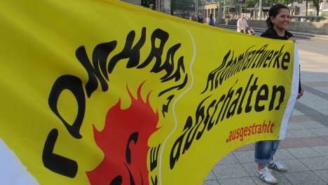 Guelcan-Demo-Aussteigen.jpg