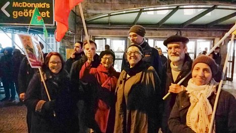 Rojava-Demo-2019-10-31.jpg Mitglieder der LINKEN bei der Demo
